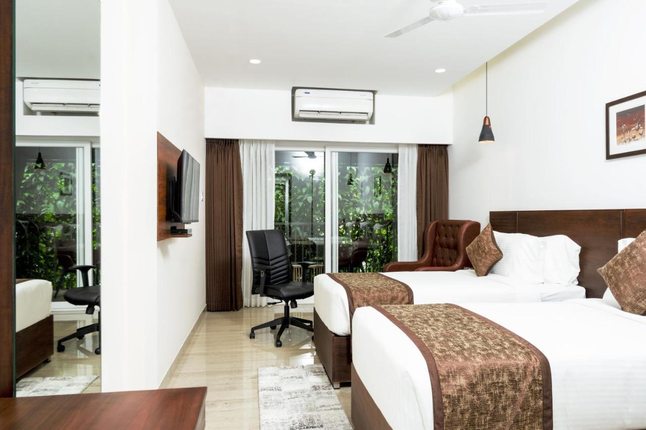 The Runway Hotel Kochi 外观 照片