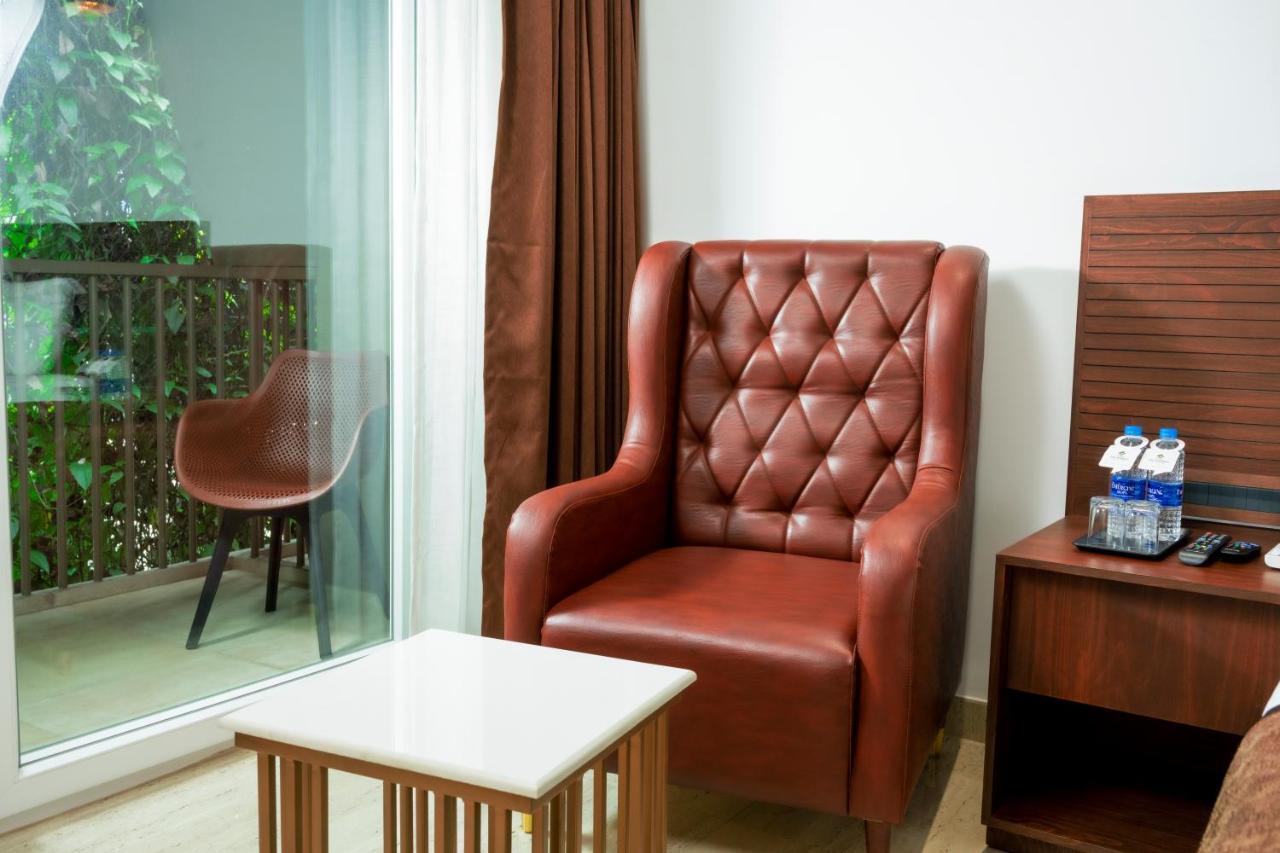 The Runway Hotel Kochi 外观 照片